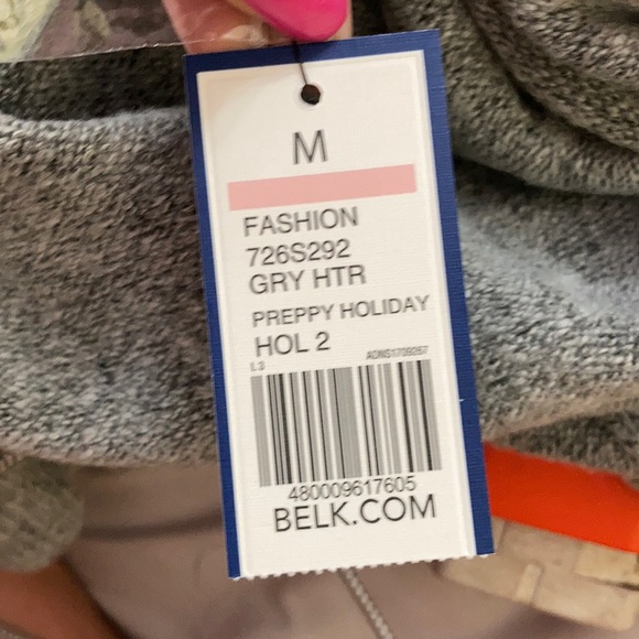 Sweater - Picture 6 of 6